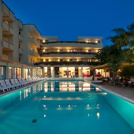 Park Hotel Kursaal Misano Adriatico Exterior foto