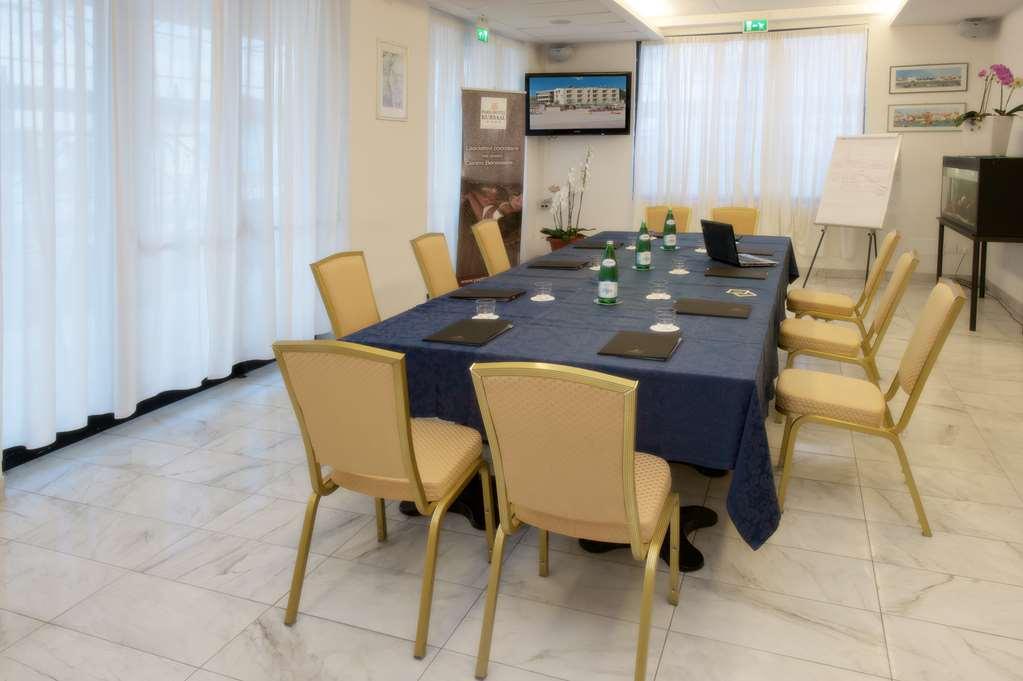Park Hotel Kursaal Misano Adriatico Facilidades foto
