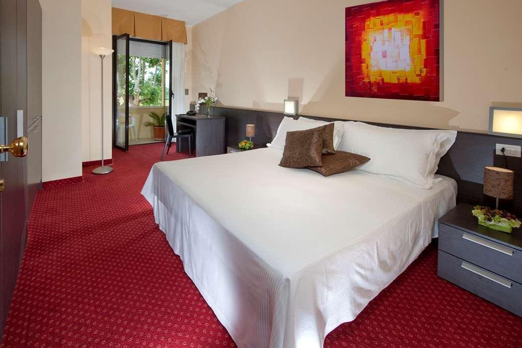 Park Hotel Kursaal Misano Adriatico Habitación foto